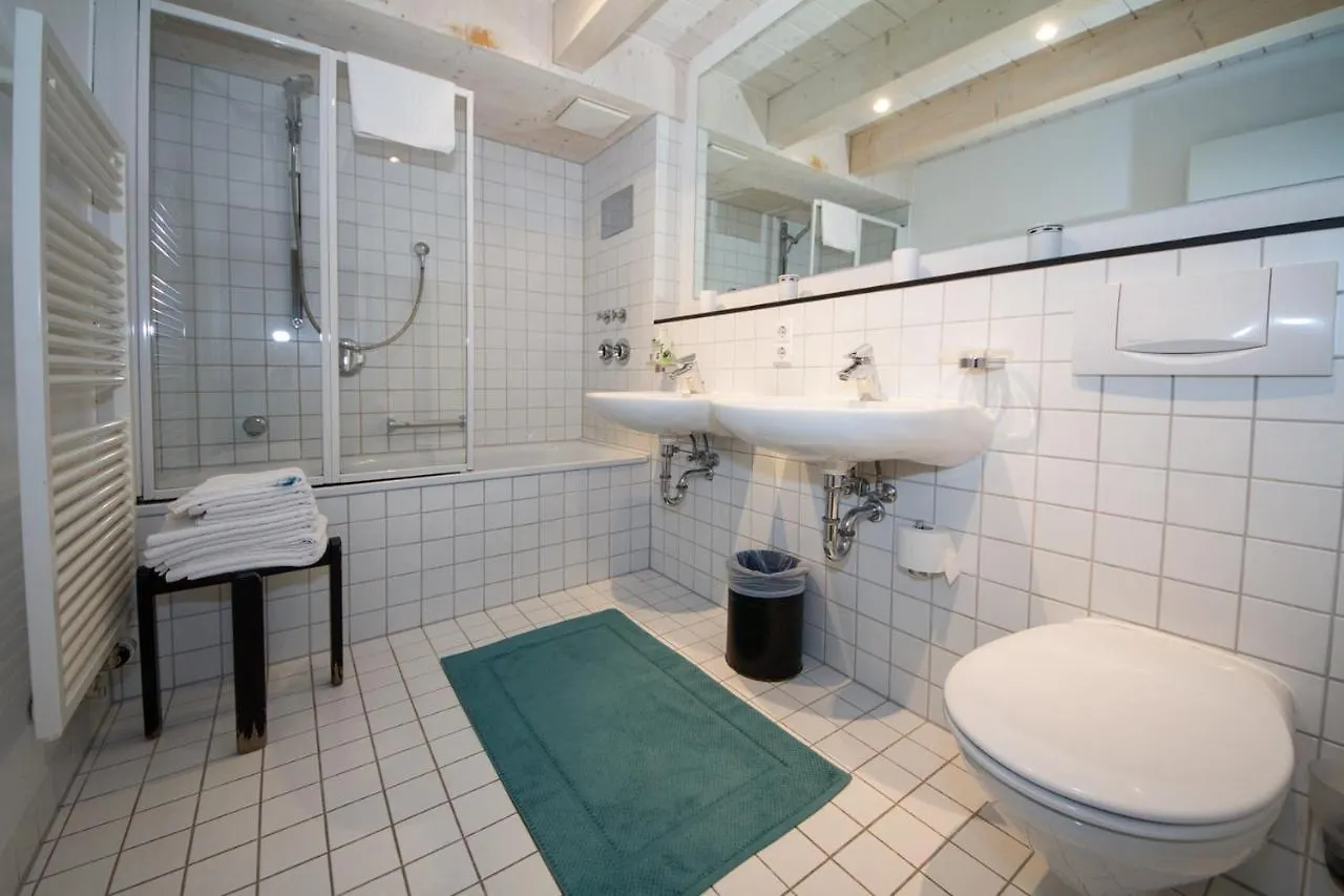 Ferienwohnungen Weingut Deufel Lindau  Apartment